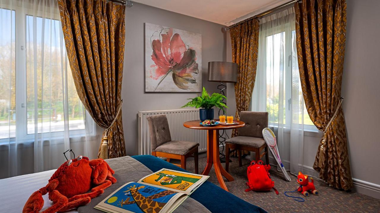 Hotel Longcourt House 4*